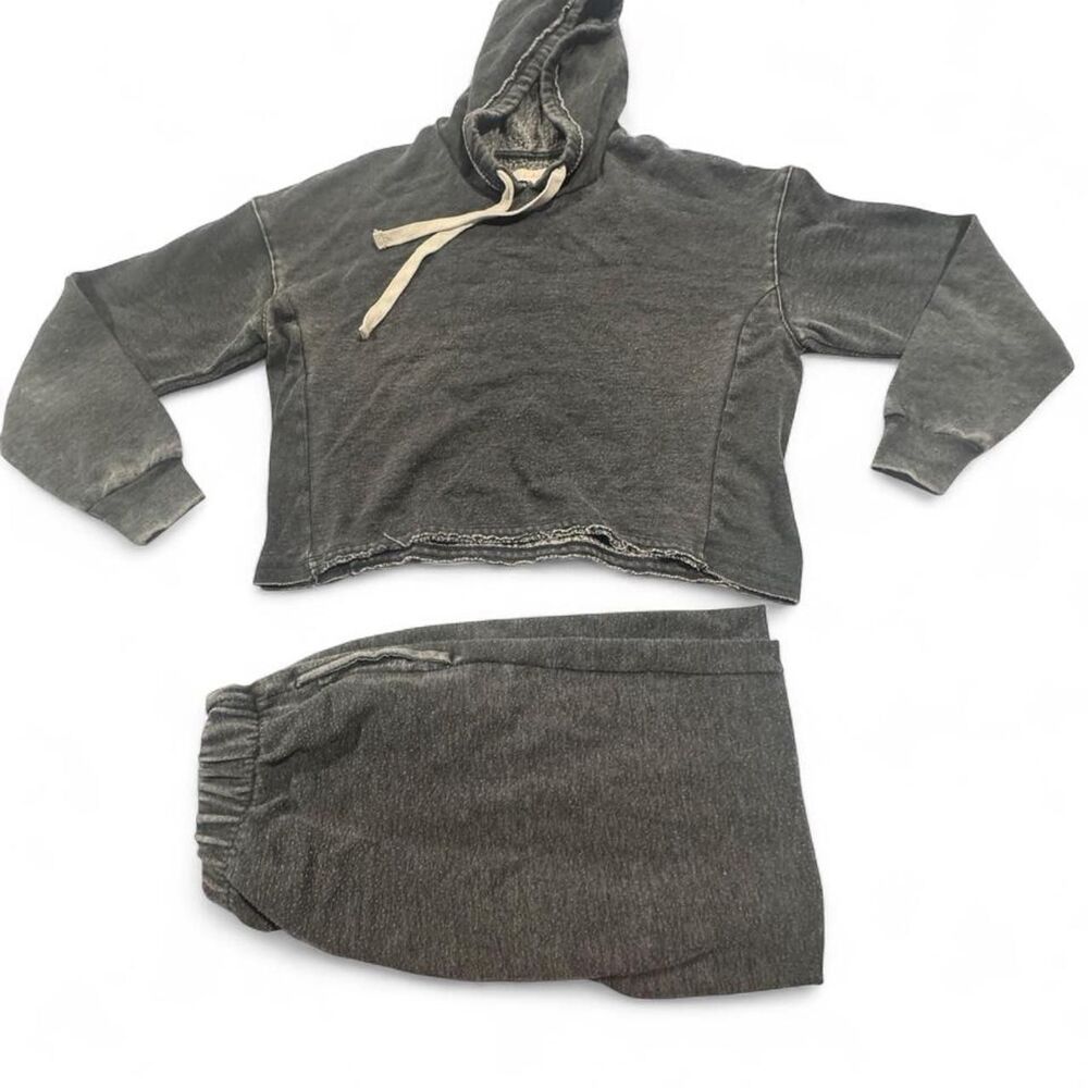 Colsie Women's Grey and Black Sweatshirt